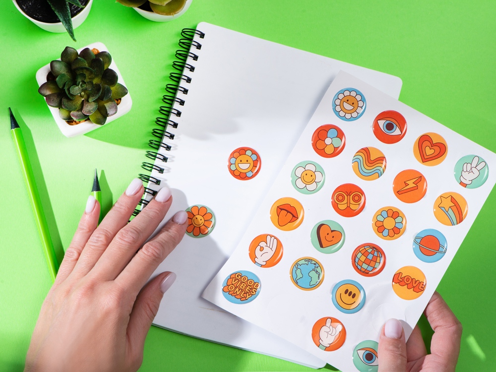 Сет объемных стикеров из эпоксидной смолы — изображение 3