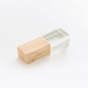 USB 2.0- флешка на 32 Гб кристалл дерево