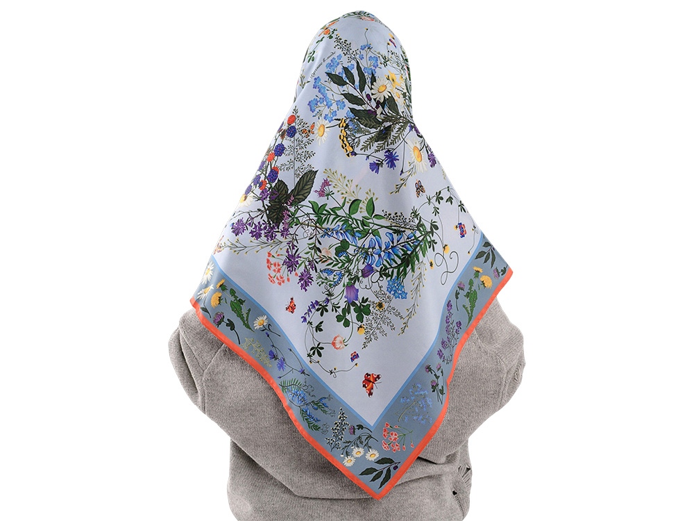 Платок Русский полевой букет — изображение 4