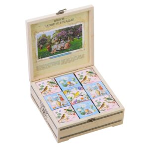 Подарочный набор с чаем Чайный букет в деревянной шкатулке